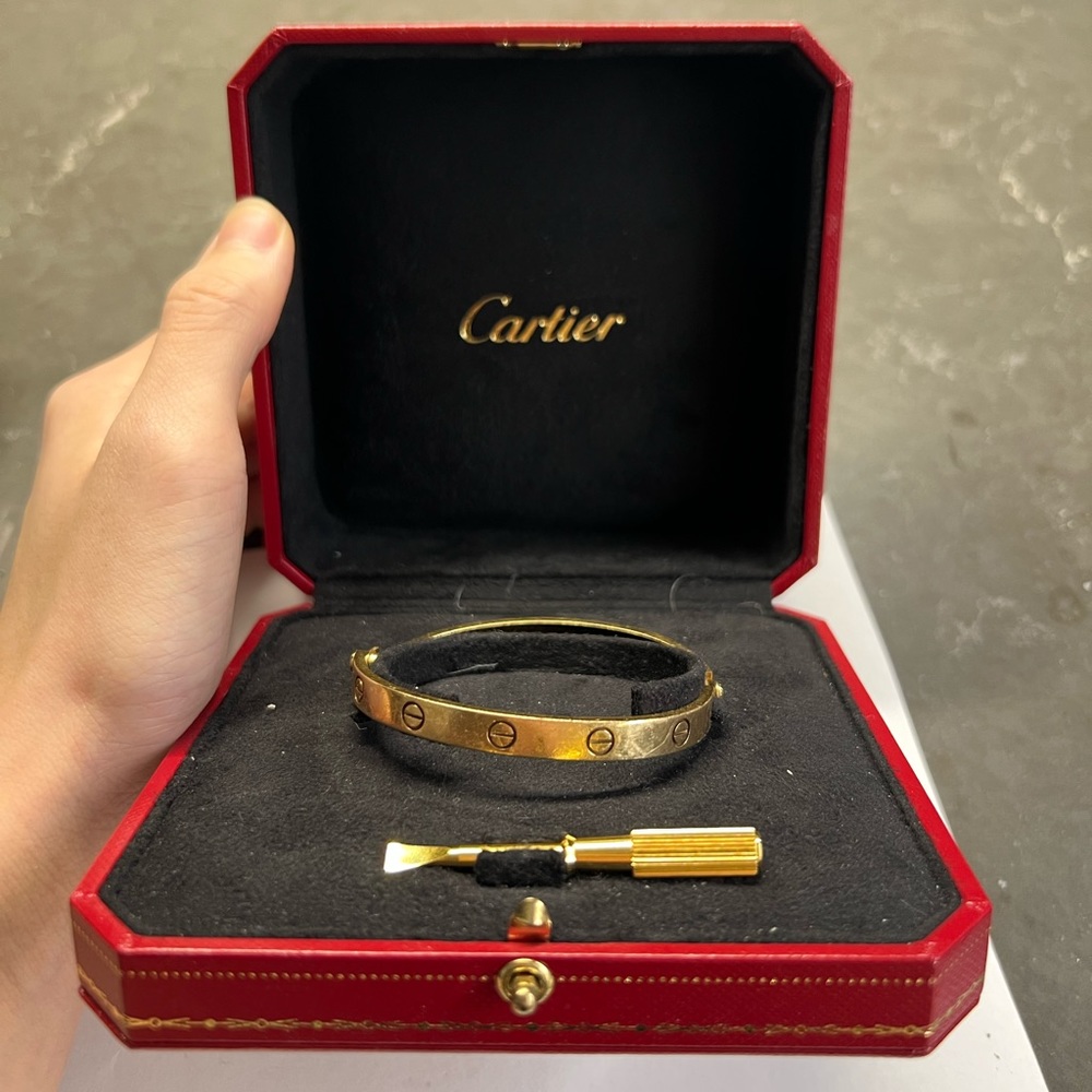 Cartier love bracelet 17